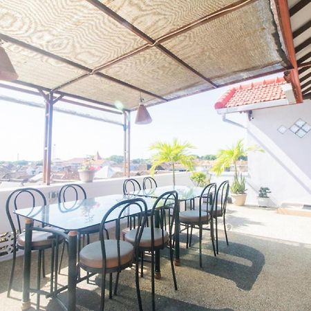 Reddoorz Near Pantai Boom Hotel Banyuwangi  Eksteriør billede
