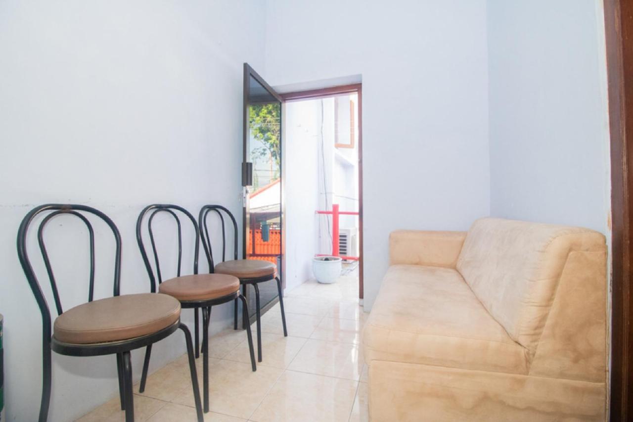 Reddoorz Near Pantai Boom Hotel Banyuwangi  Eksteriør billede