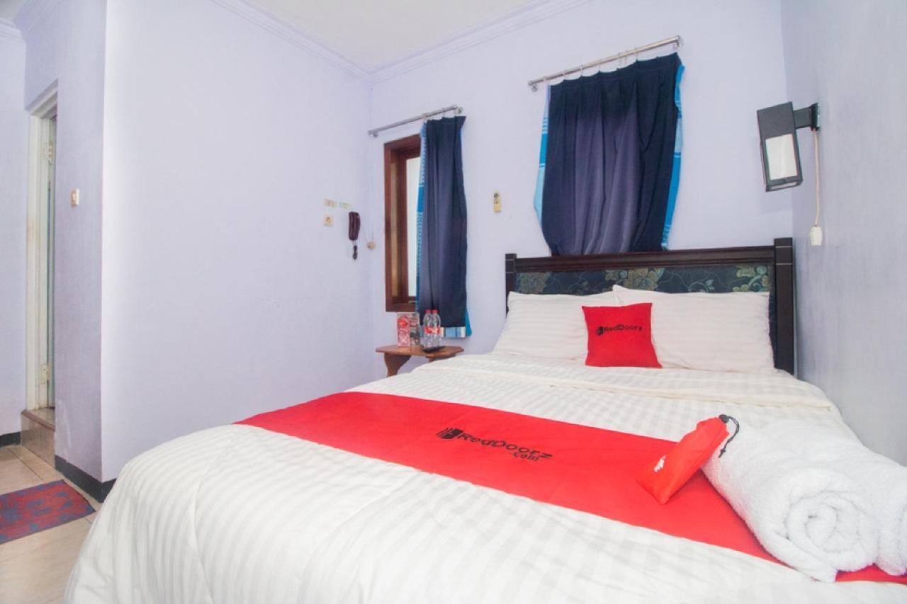 Reddoorz Near Pantai Boom Hotel Banyuwangi  Eksteriør billede